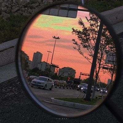 <p>以前我有点好事就满世界说道现在觉得告诉你就够了你是我的全世界</p>
