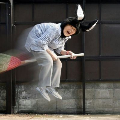 相思了无益，悔当初相见。
