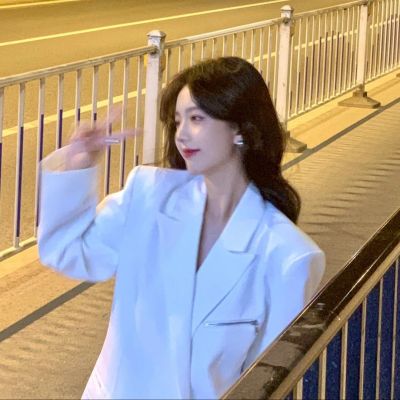 

<p>有时候，你问的问题，对方一直在闪躲，那就是委婉的告诉你，真实的回答很残忍。</p> - 卡通头像 - 12