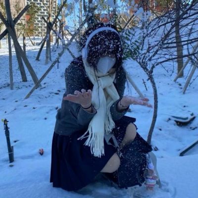 <p>自古美人如名将，不许人间见白头——随园诗话</p> - 卡通头像 - 12