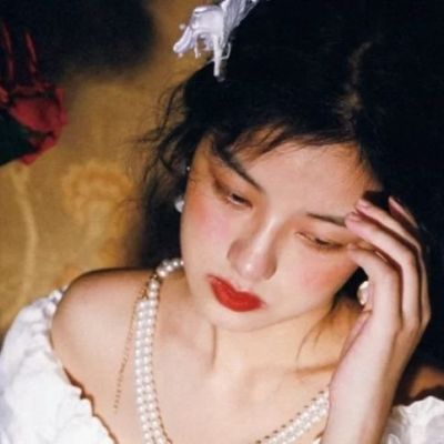 <p>世界上最远的距离是，我想和你叙叙旧，你却问我要不要代购。</p> - 卡通头像 - 12