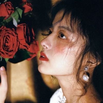 <p>世界上本没有贫穷，富的人多了，我就变成了贫穷。</p> - 卡通头像 - 12