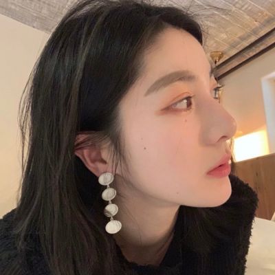 <p>搞那么多仪式干嘛？就觉得葬礼可以搞搞，因为不用我亲自忙活。</p> - 卡通头像 - 12