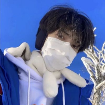 <p>别扯淡了。别随随便便就要去死。我们这样的人，没到该死的时候绝不能死。</p>