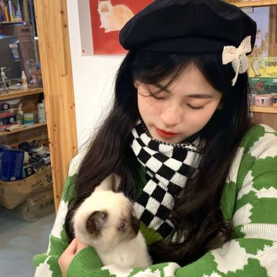 <p>要让一群人团结起来，需要的不是英明的领导，而是共同的敌人。</p> - 卡通头像 - 12