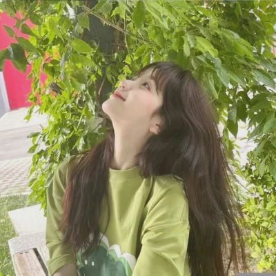 <p>所谓放假——家里遭嫌，出门没钱，每天特闲。</p> - 卡通头像 - 12