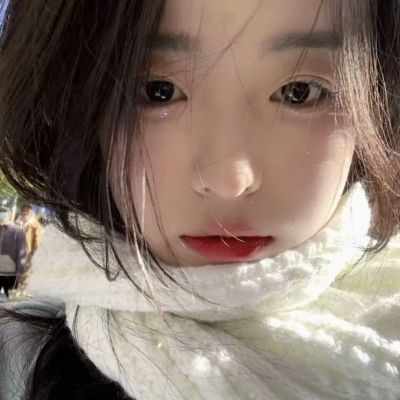 
<p>这个夏季 你和晚风 我都想揽入怀里.</p> - 卡通头像 - 12