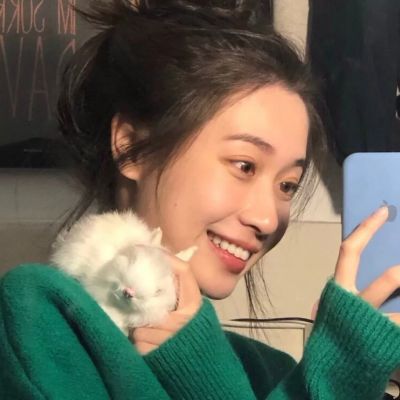 <p>自以为拥有财富的人，其实是被财富拥有</p> - 卡通头像 - 12