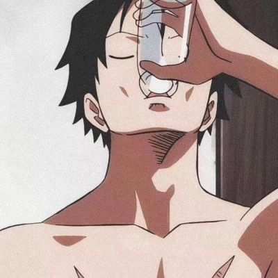 

<p>那些青春期的脆弱自尊，轻易不得触碰，那极有有可能成为对他或她一生的打扰。我们都曾经历那样纯粹、易碎的青春，只是时光的磨砺已让我们懂得逃避与忍气吞声然后慢慢遗忘自己曾经的青春。</p>