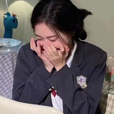 
<p>雾可以阻挡天空的视线，却不能锁住天空前进的脚步。</p> - 卡通头像 - 12