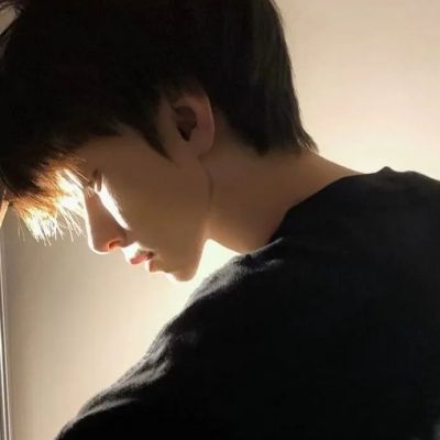 <p>当你劝告别人时，若不顾及别人的自尊心，那么再好的言语都没有用的</p>