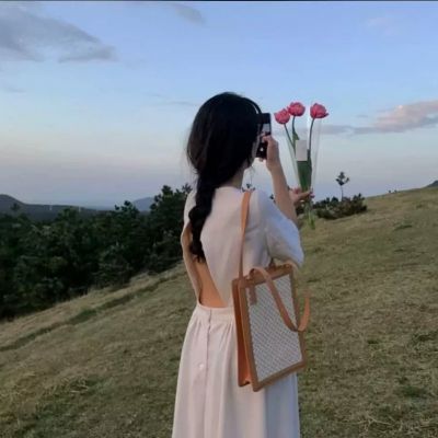 <p>这下子就有戏看了。</p> - 卡通头像 - 12