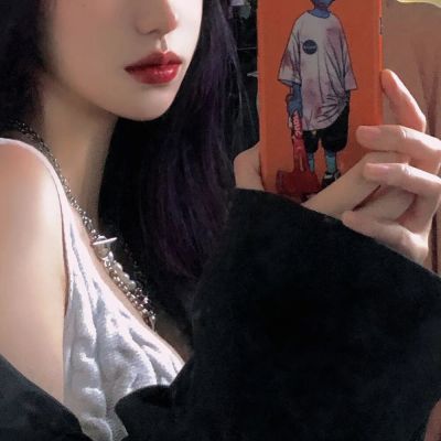 <p>我喜欢雨。因为它带来天空的味道。</p> - 卡通头像 - 12