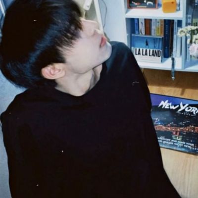 <p>一定要努力活下去，因为有美好的人生在等着你。</p>