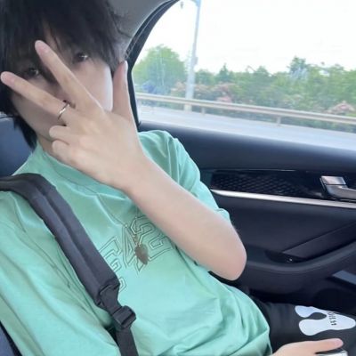 

<p>苦心中，常得悦心之趣；得意时，便生失意之悲</p>