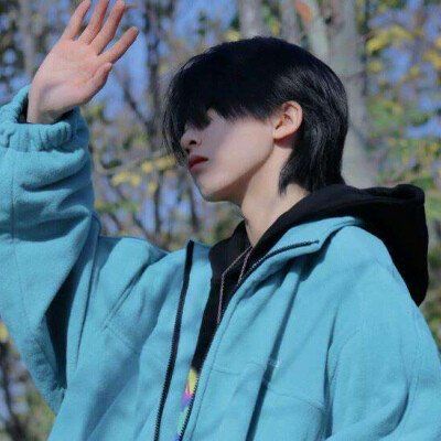 <p>不主动会失去，太主动不会珍惜，这就是人心。</p>