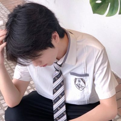 <p>我喜欢的人…也能喜欢上自己，我认为这就是奇迹。——月色真美</p>