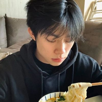 <p>如果你心比天高，老天爷会让你知道，什么是命比纸薄。</p>