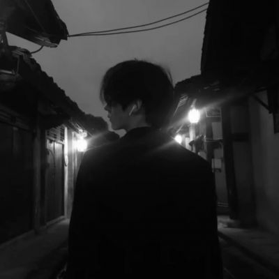 <p>一眨眼就到2020年了，早知道就不眨眼了。</p>