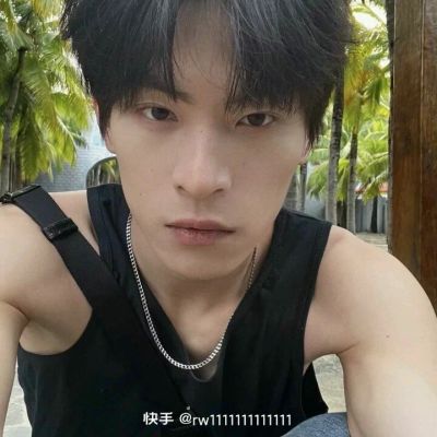 <p>无论谁的心中，都有自己的歌。</p>