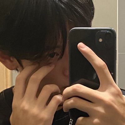 <p>到了熟透的年龄，即使在群众的怀抱中，你都可能觉得寂寞无比</p>