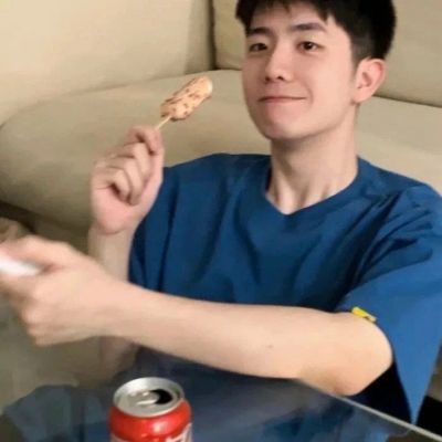 

<p>总是在凌晨想通很多事情，又在天亮之后，忘得一干二净。</p>