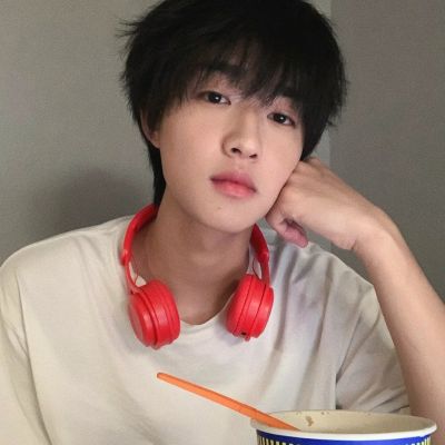 <p>从来没有人问过我这个问题 “独自一个人的时候都在做什么呢？”</p>