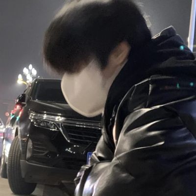 <p>上辈子我们一定是无家可归的人，这一辈子才会这么宅。</p>