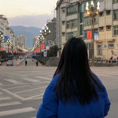 <p>他们只能把你哄睡，而我能把你操醒</p>