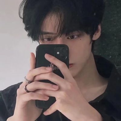 

什么叫不自量力？不要自学量子力学。