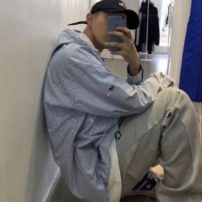 哼！悔改吧，你们这群死宅，人家可是身价四千万的大小姐。