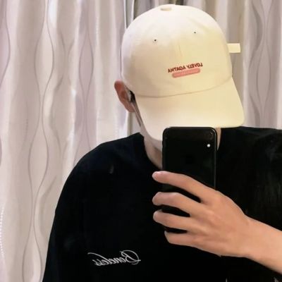 <p>我尝试做一个有趣的人，结果跑偏了，成了一个逗比。</p>