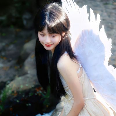 
<p>我之所以，把自己吃的这么圆，就是为了不让别人看扁。</p>