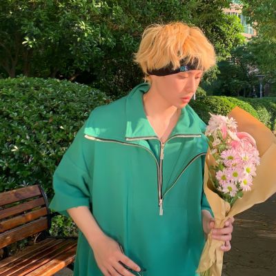 哪怕一百个愚笨的人在一起聚会，也无法产生一个智慧的人。
