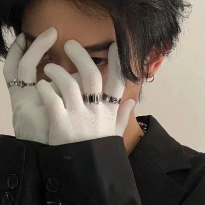 <p>我尝试做一个有趣的人，结果跑偏了，成了一个逗比。</p>