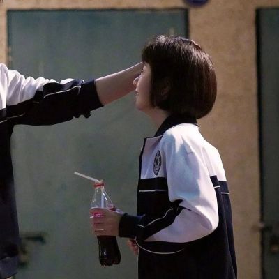 <p>大人的事情终究还是要长大才会懂</p>