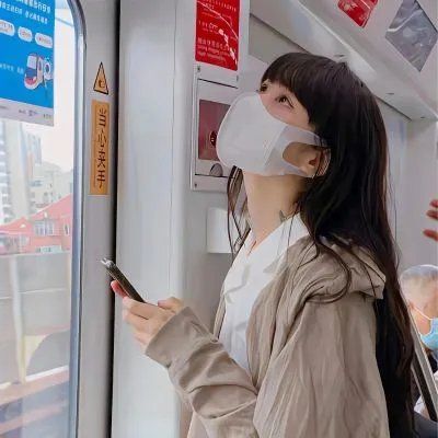 

<p>间歇性洗心革面，持续性混吃等死。</p>