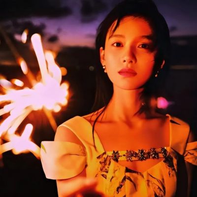 <p>我之所以，把自己吃的这么圆，就是为了不让别人看扁。</p>