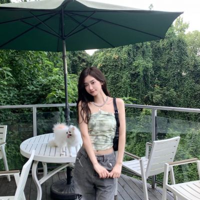 <p>就算现在正看着你的时候，也好想要你继续那些温柔的话语，但愿让我们两的关系长久的继续下去。</p>