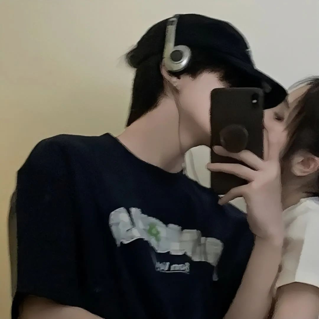<p>有一天，蓦然回首，你会发现，那个给你许多痛苦的人，却也是你的救赎。</p>