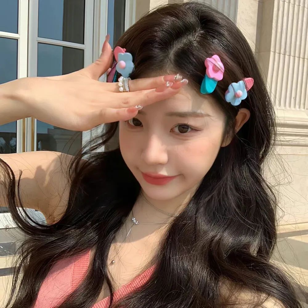 <p>我喜欢雨。因为它带来天空的味道。</p> - 卡通头像 - 1