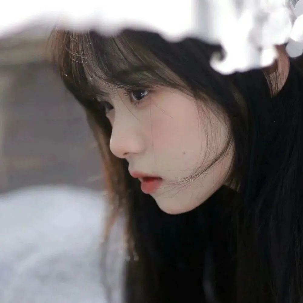 <p>我从出生到死亡的为止，永远只站在自己这一边</p> - 卡通头像 - 1