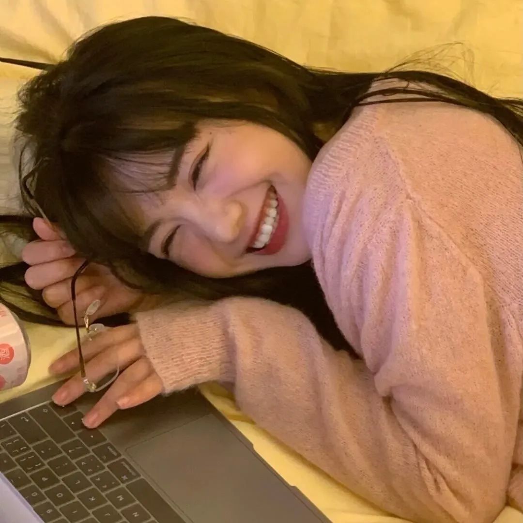 <p>突然感慨互联网的力量，从前组织砍人的大哥，现在组织我们砍价。</p> - 卡通头像 - 1